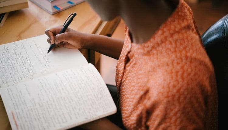 how to structure a scientific thesis
